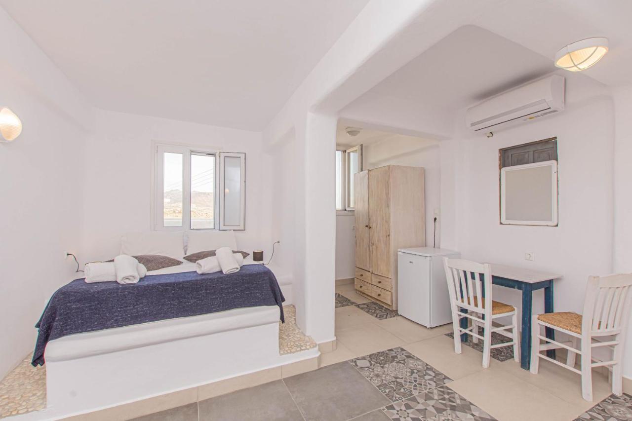 Klouvas Bebis Houseアパートホテル エクステリア 写真